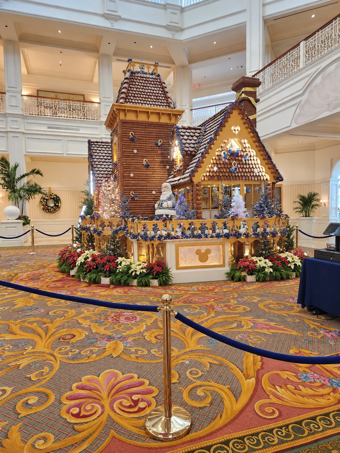 Casa de biscoito de gengibre no saguão do Grand Floridian