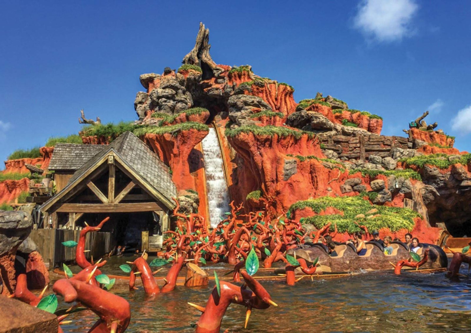 Splash Mountain no Magic Kingdom antes da transformação em Tiana's Bayou Adventure