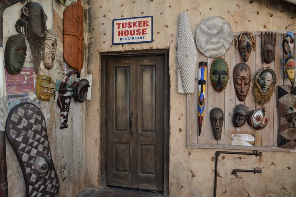 Entrada do restaurante Tusker House em Harambe, no Animal Kingdom